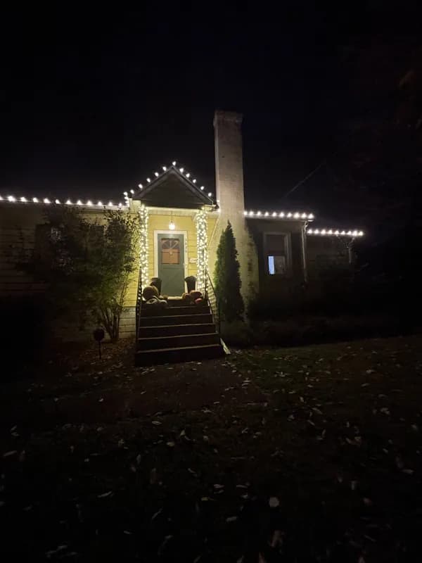 Christmas light installation in Ashburn, VA — LightDMV