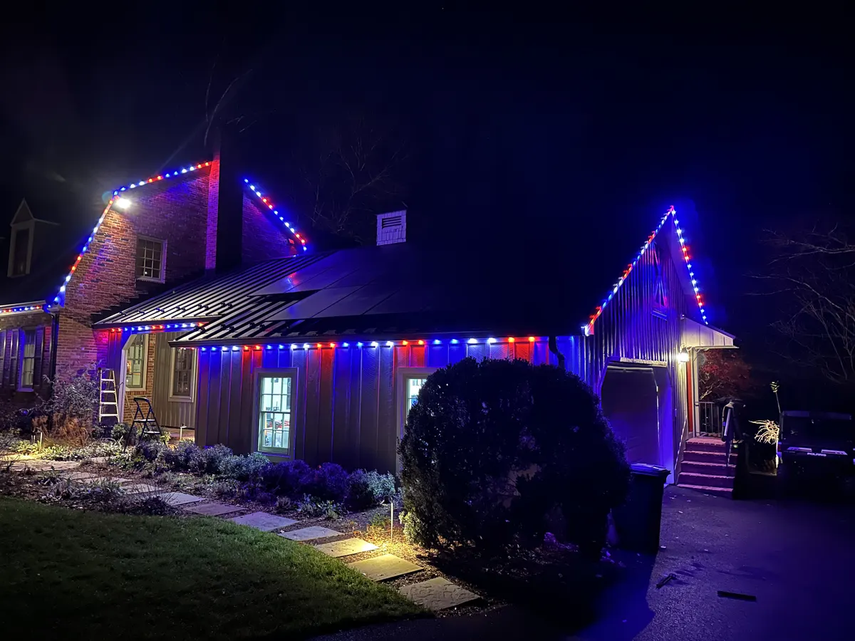 Permanent LED roofline lighting in Leesburg, VA by Light DMV — full-perimeter night glow