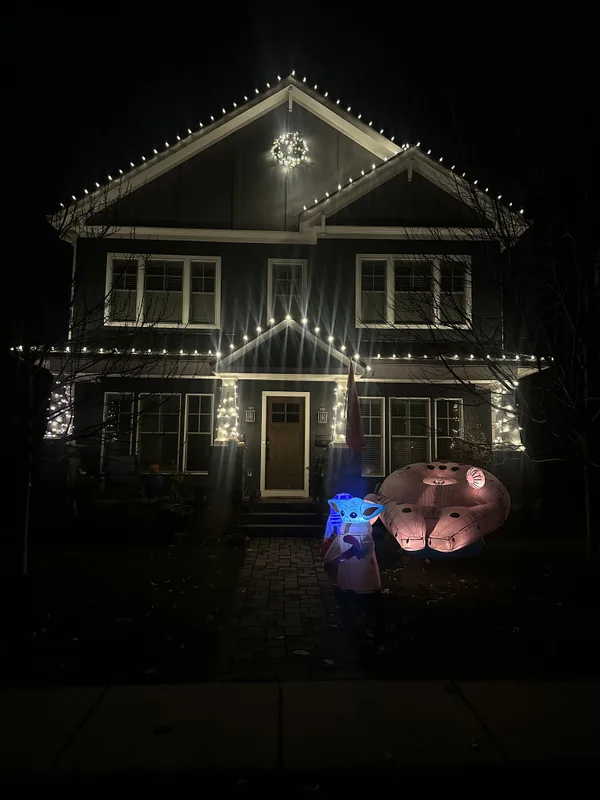 Christmas light installation in Arlington, VA — LightDMV