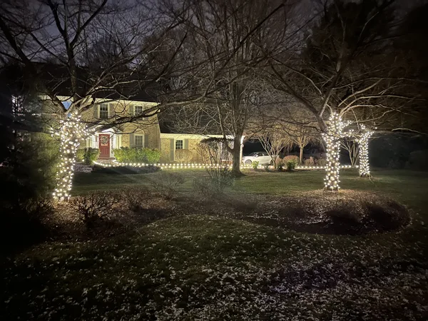 Christmas light installation in Ashburn, VA — LightDMV