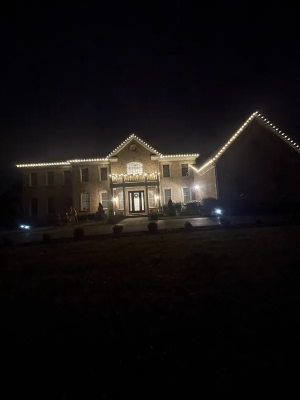 Christmas light installation in Herndon, VA — LightDMV
