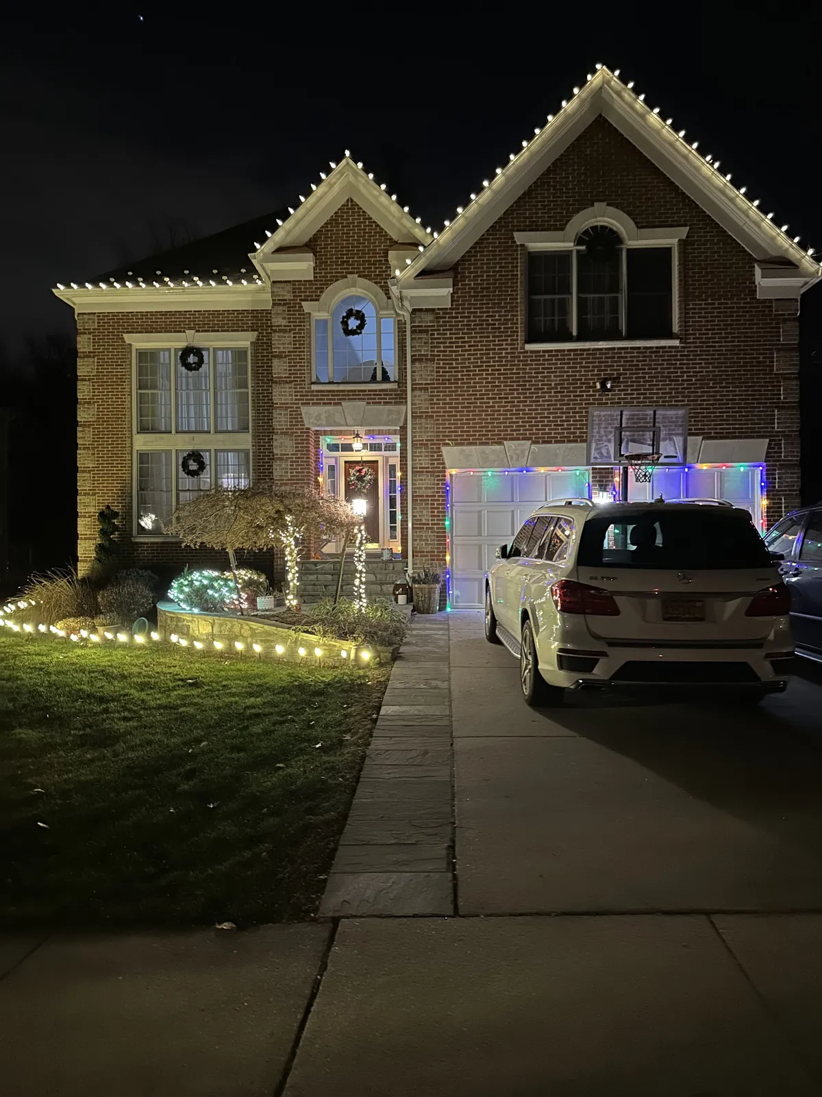 Christmas light installation in Rockville, MD — LightDMV